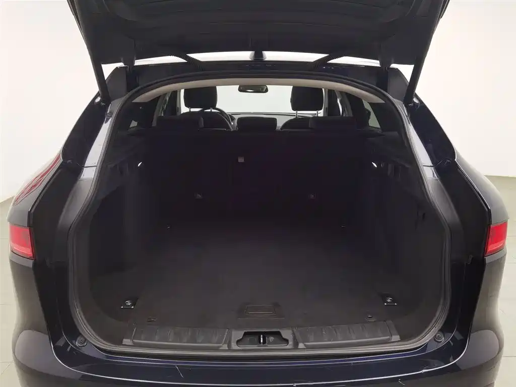 JAGUAR F PACE