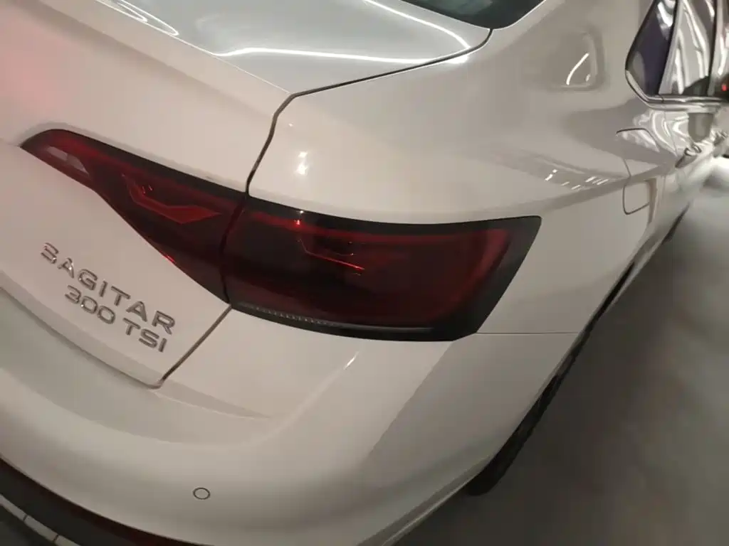 Volkswagen Sagitar — миниатюра 8