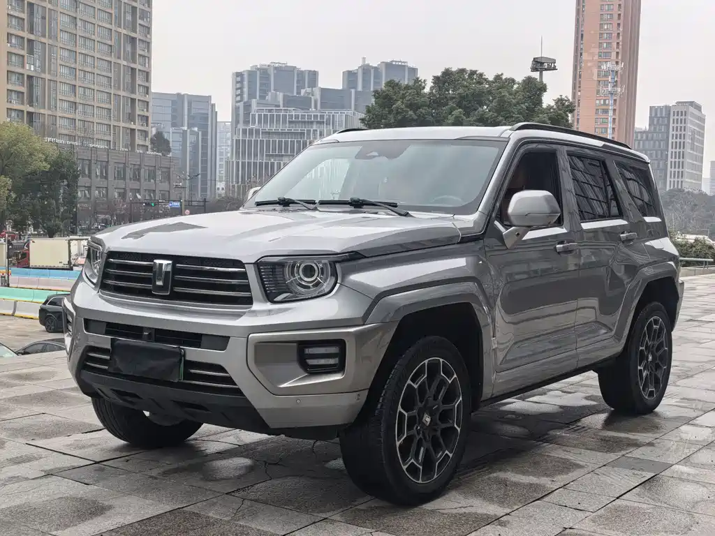 TANK TANK 700 NEW ENERGY