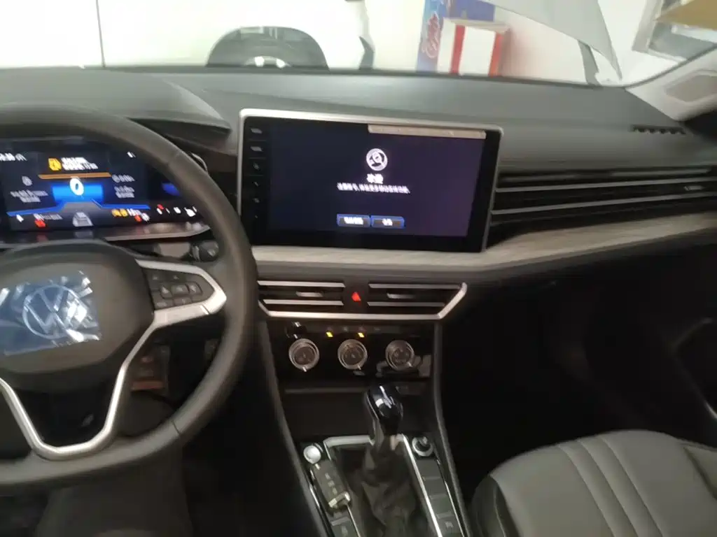 Volkswagen Sagitar — миниатюра 10