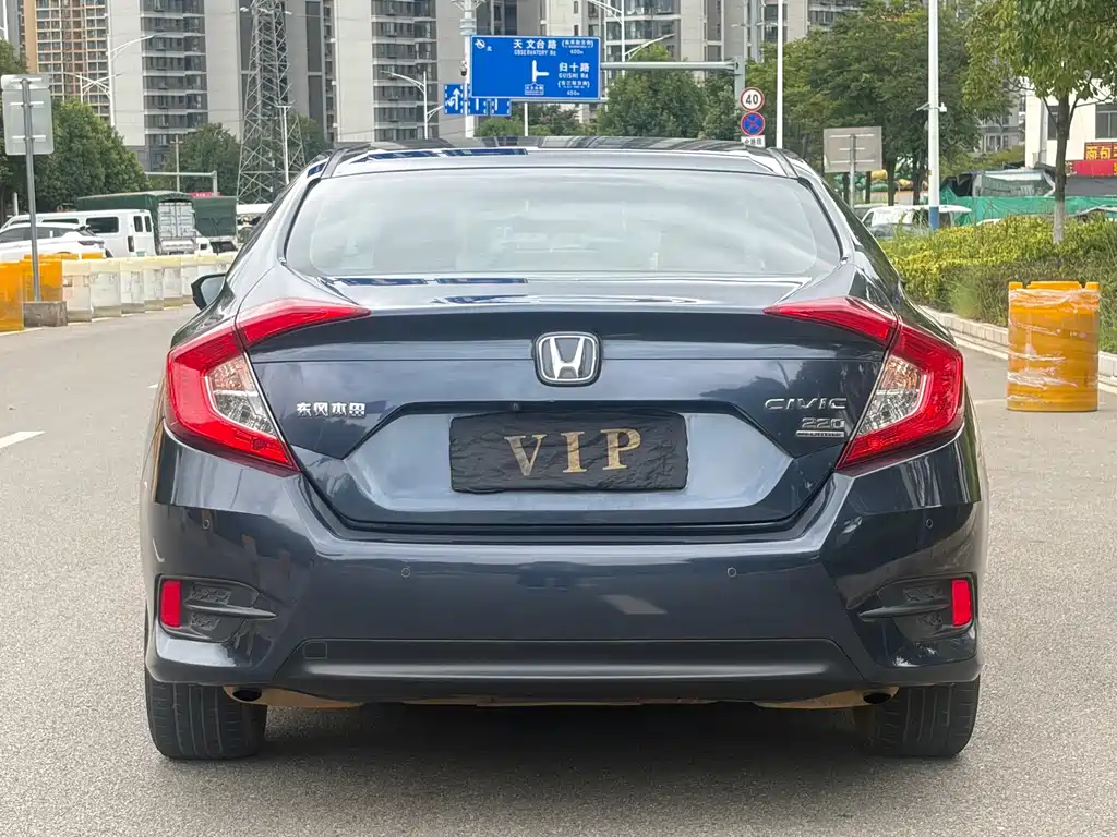 Honda Civic — миниатюра 4