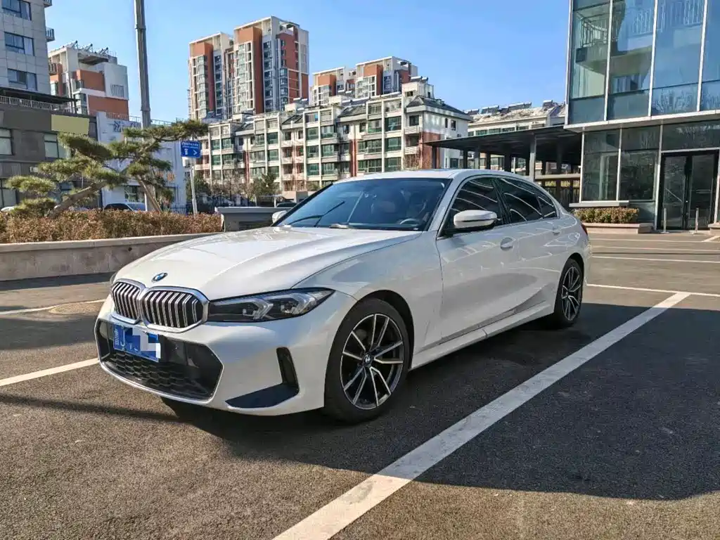 BMW 3 Series 2023