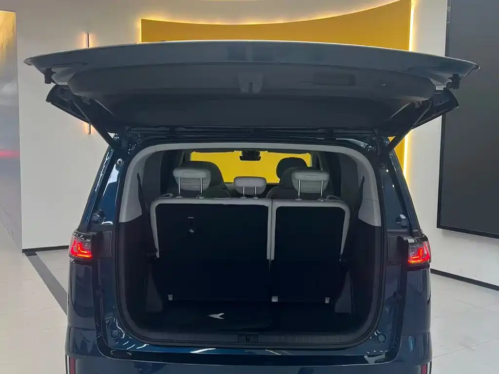 Voyah Dreamer PHEV 4WD Flagship Kunpeng Edition, фото 21