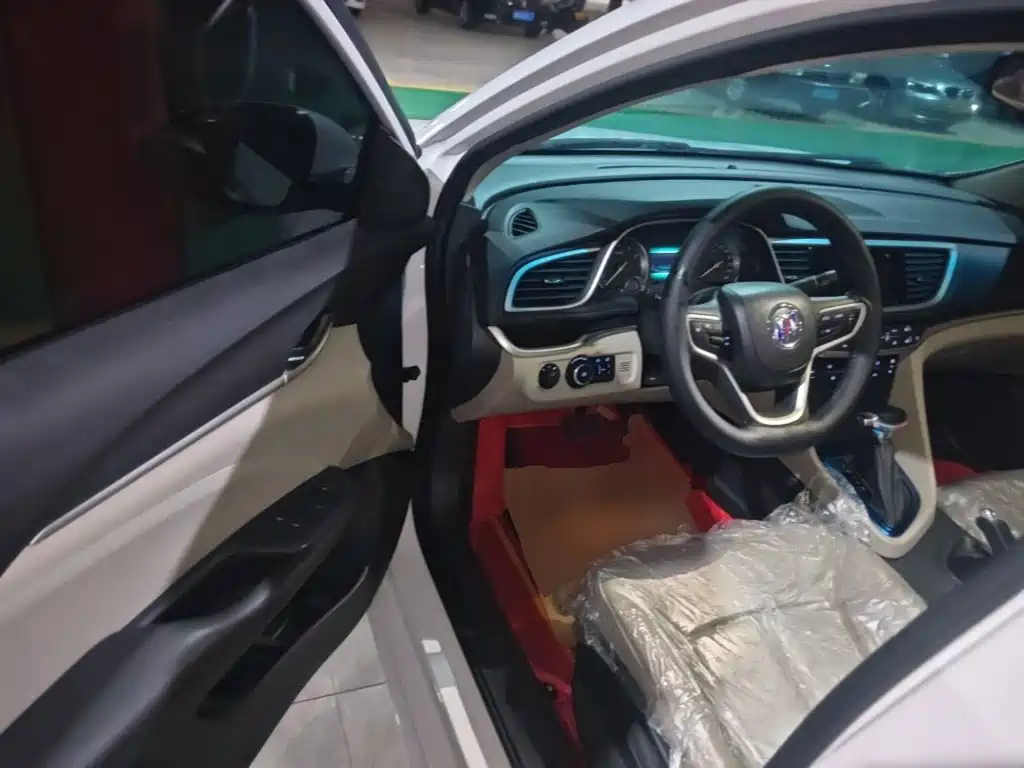 Buick Excelle — миниатюра 16