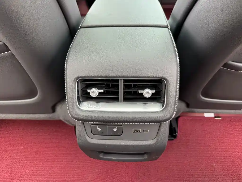 Cadillac XT5 — миниатюра 28