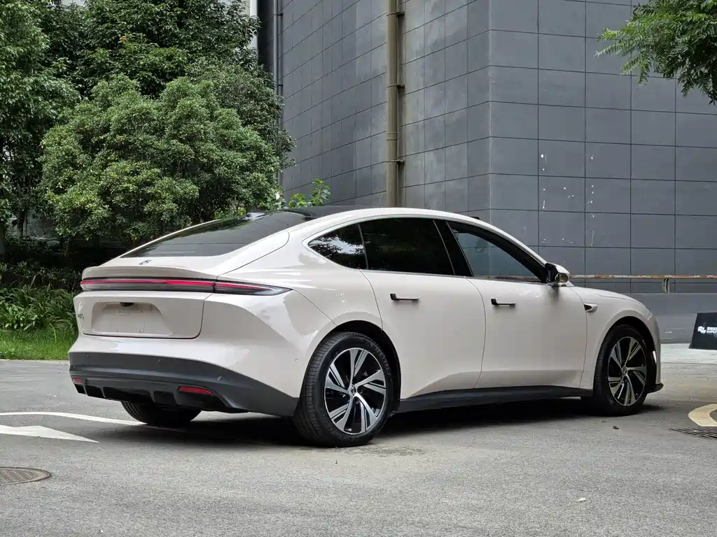 NIO ET5 — миниатюра 4