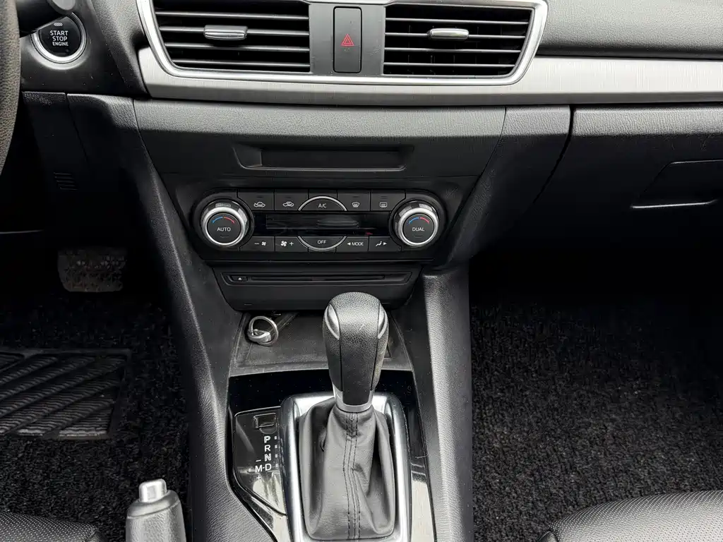 Mazda 3 Axela — миниатюра 12