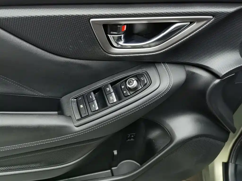 Subaru Forester 2019 2.0i Luxury EyeSight