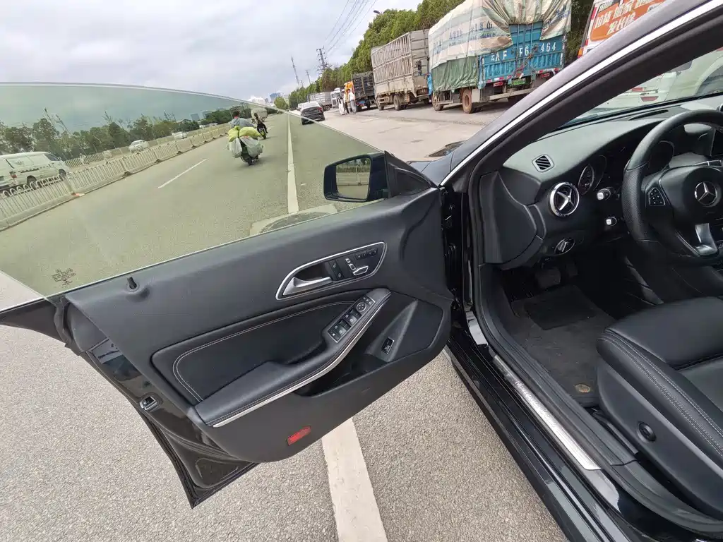Mercedes-Benz CLA (Import) — миниатюра 11