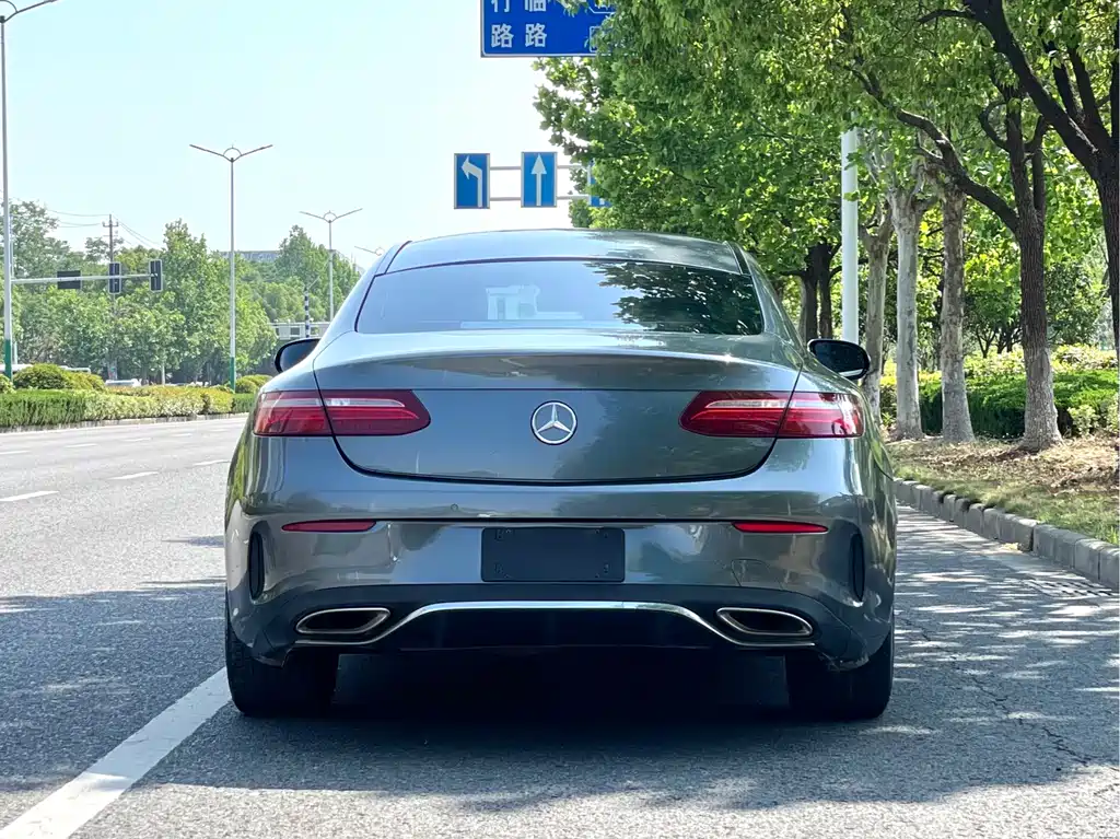 MERCEDES-BENZ E CLASS