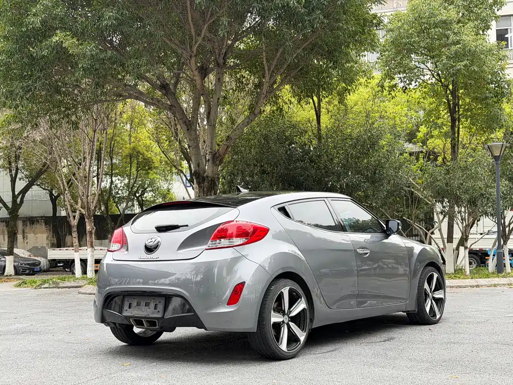 Hyundai Veloster — миниатюра 6