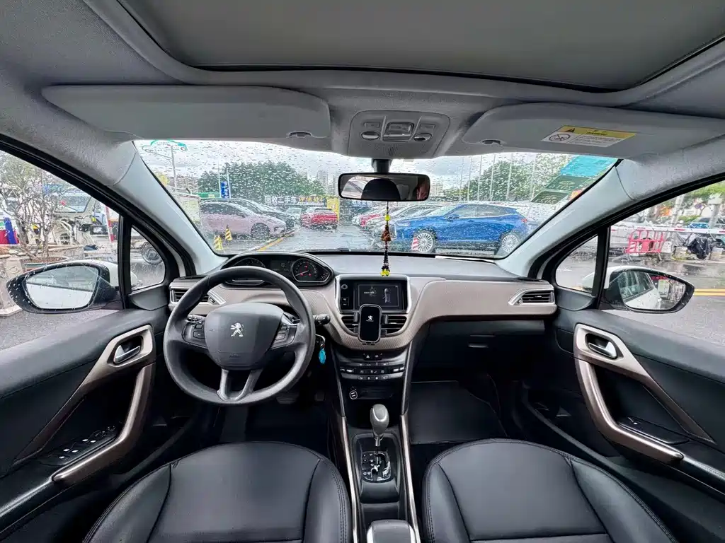 Peugeot 2008 — миниатюра 4