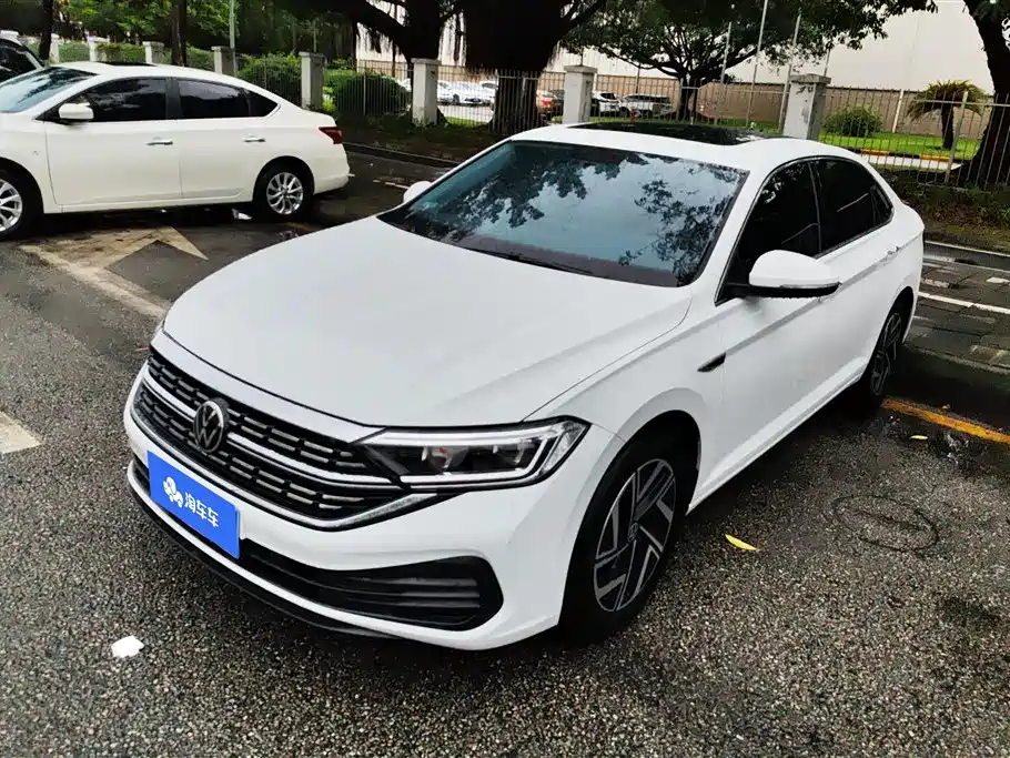 Volkswagen Sagitar 2025