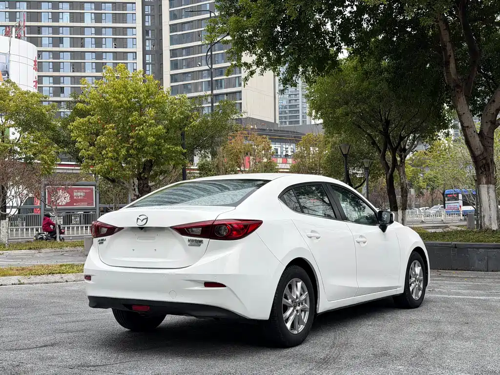 Mazda 3 Axela — миниатюра 4