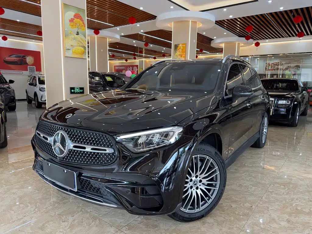 Mercedes-Benz GLC 2023