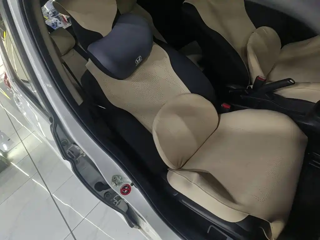 Honda Fit — миниатюра 25