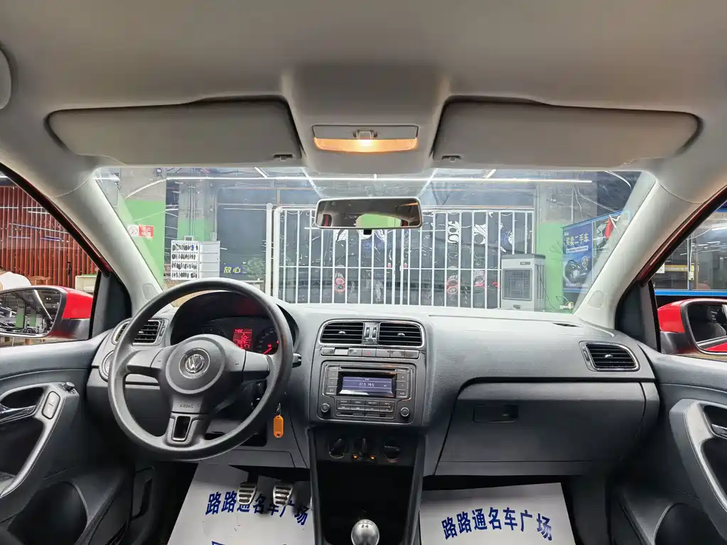 Volkswagen Polo — миниатюра 7