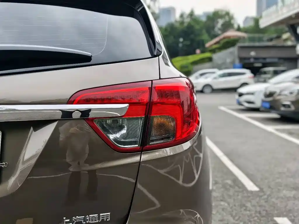 Buick Envision Plus — миниатюра 29