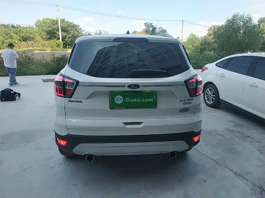 Ford Kuga — миниатюра 6
