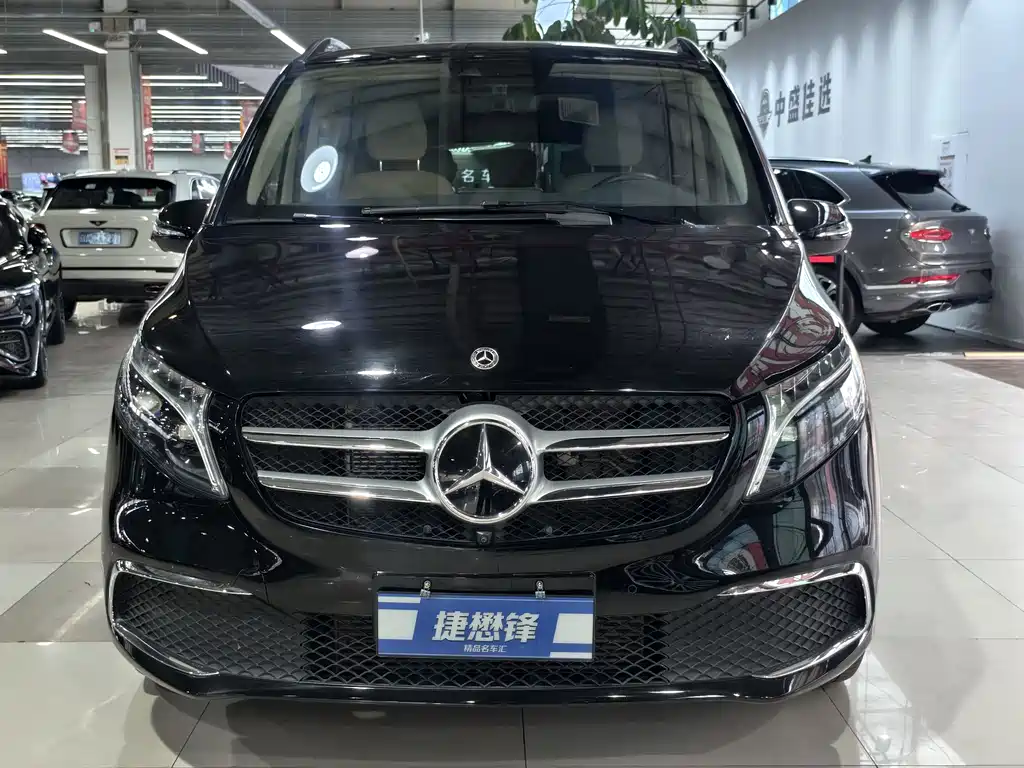 MERCEDES-BENZ V CLASS