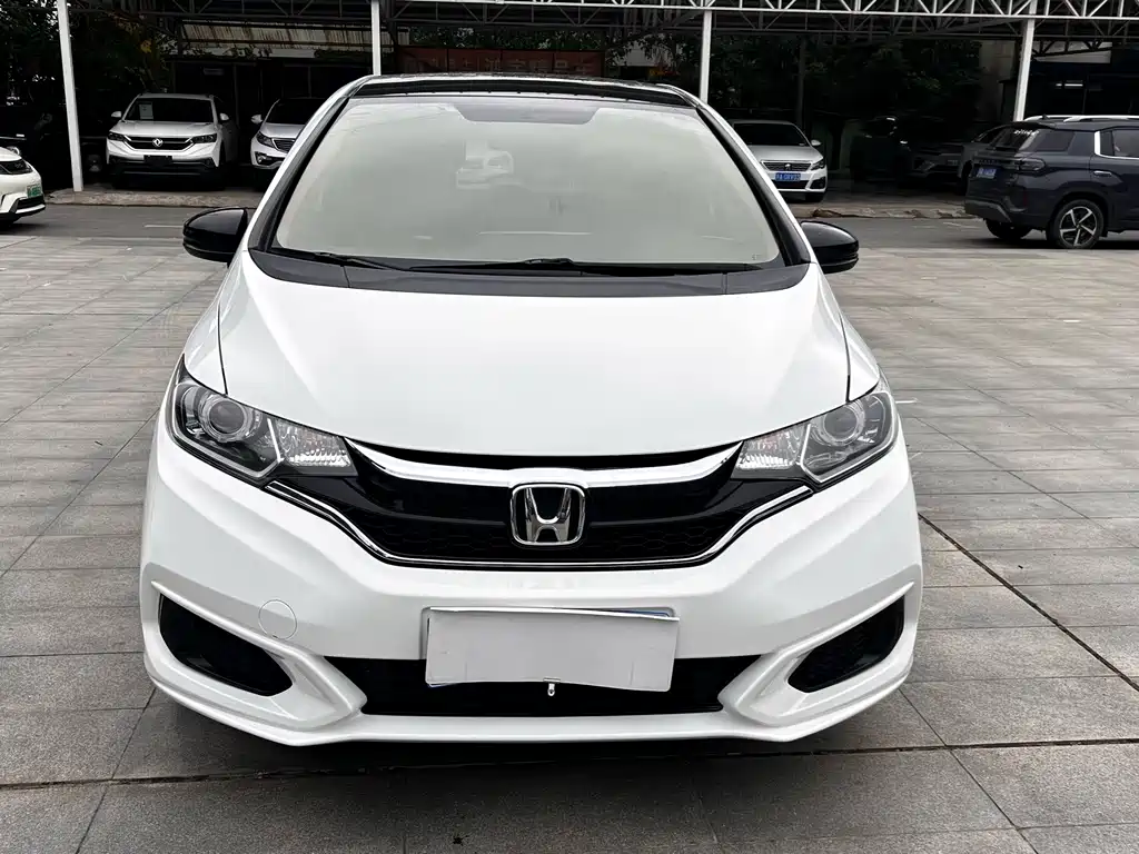 Honda Fit — миниатюра 7