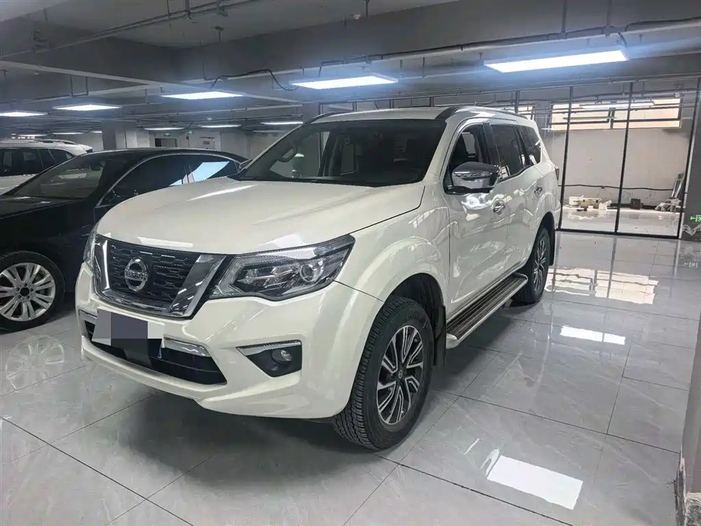 Купить Nissan Terra