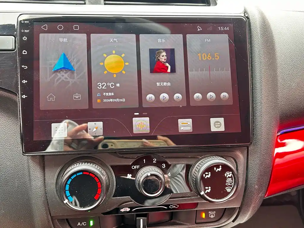 Honda Fit — миниатюра 10