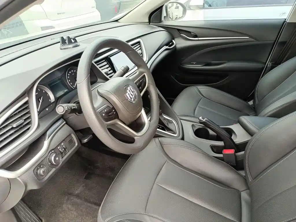 Buick Excelle — миниатюра 4