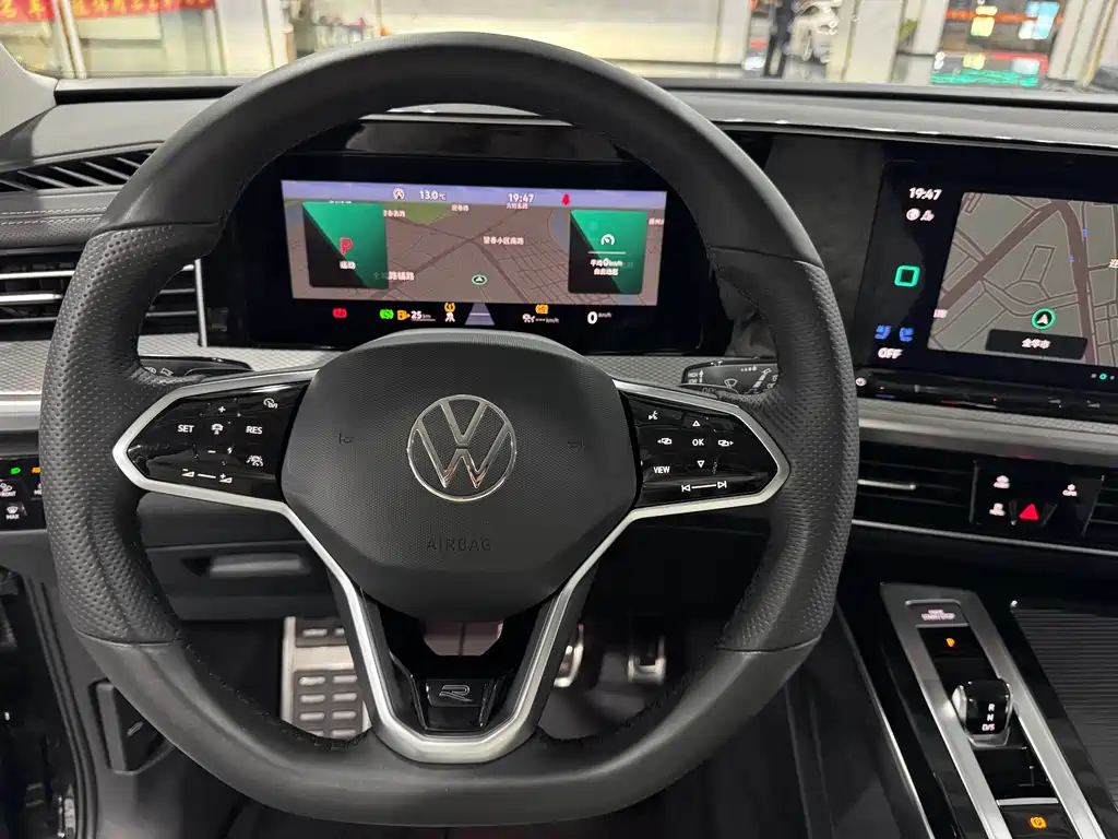 Volkswagen Tavendor 2023 380TSI R-Line