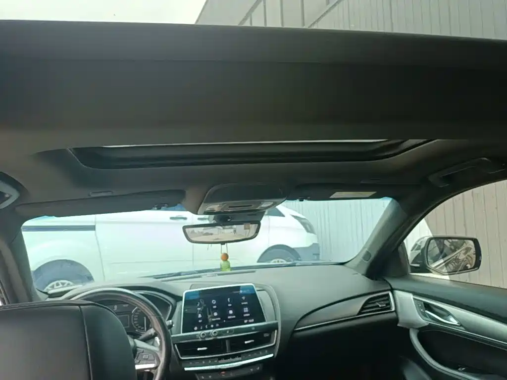 Cadillac CT5 — миниатюра 18
