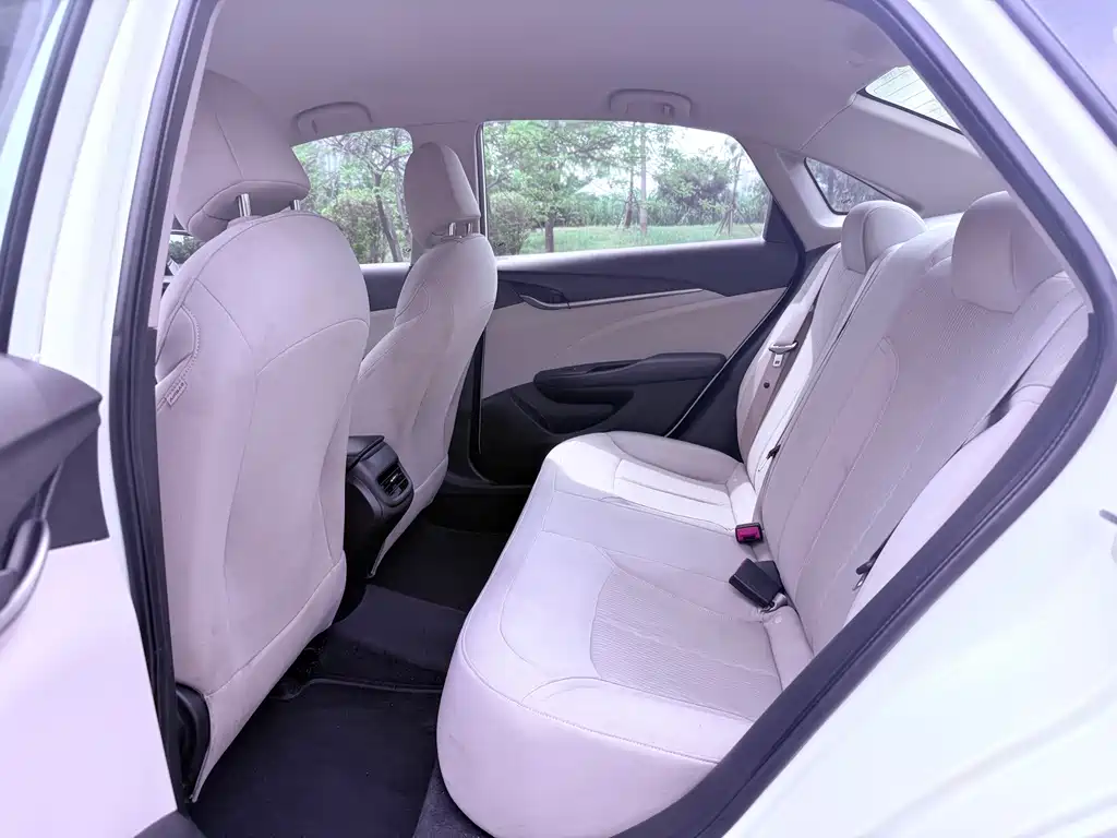 Buick Excelle — миниатюра 11