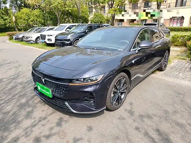 LANTU AUTOMOBILE LANTU CHASING LIGHT 2024