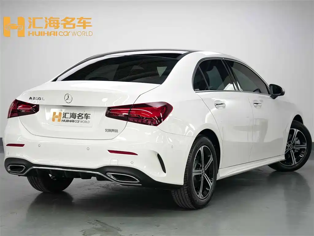 Mercedes-Benz A-Class A 2025 A 200 L Fashion