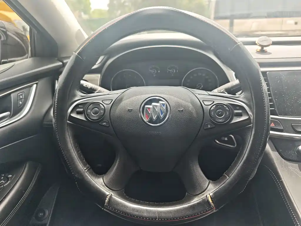 Buick LaCrosse — миниатюра 14