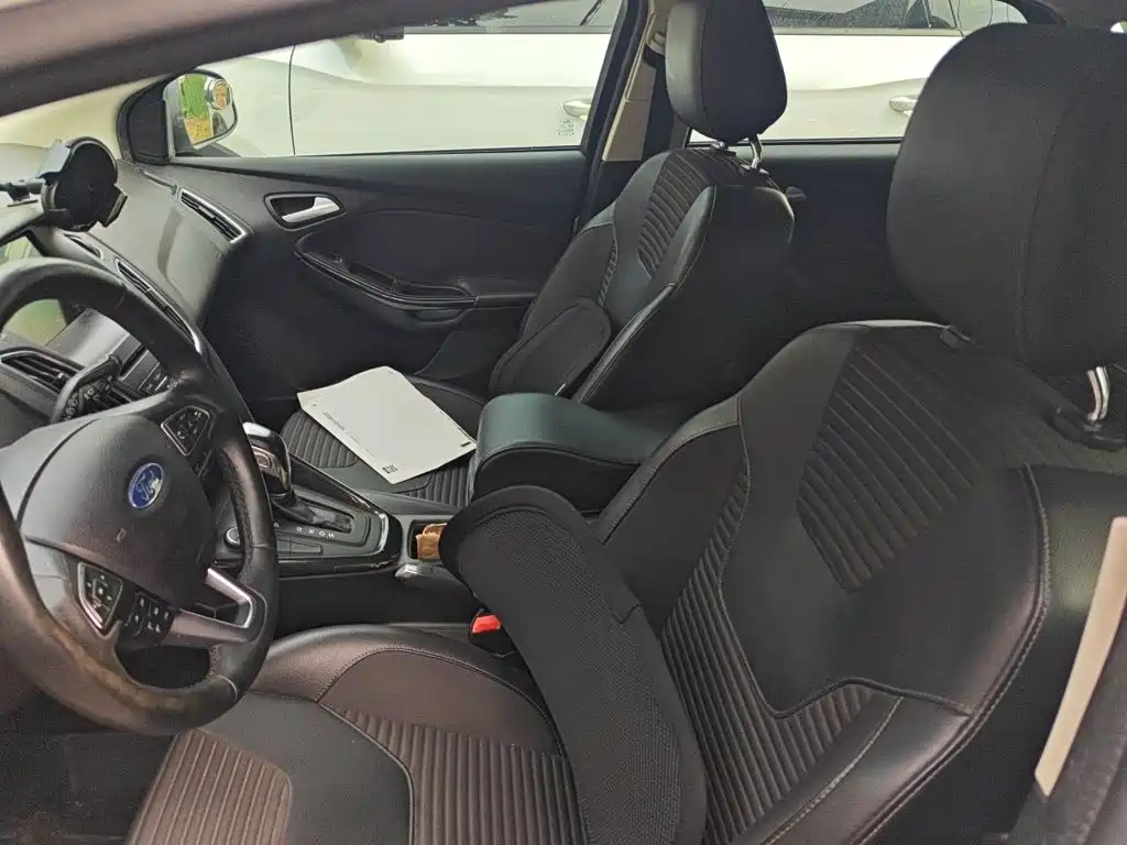 Ford Focus — миниатюра 16