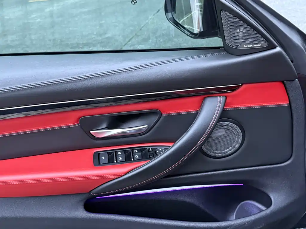 BMW M4 - фото 12