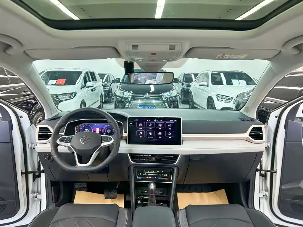 Volkswagen Tharu — миниатюра 9