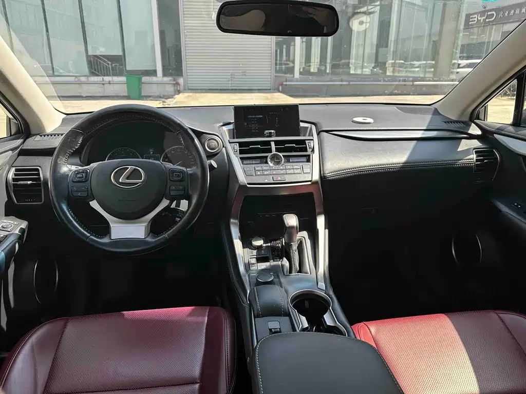 Lexus NX — миниатюра 3