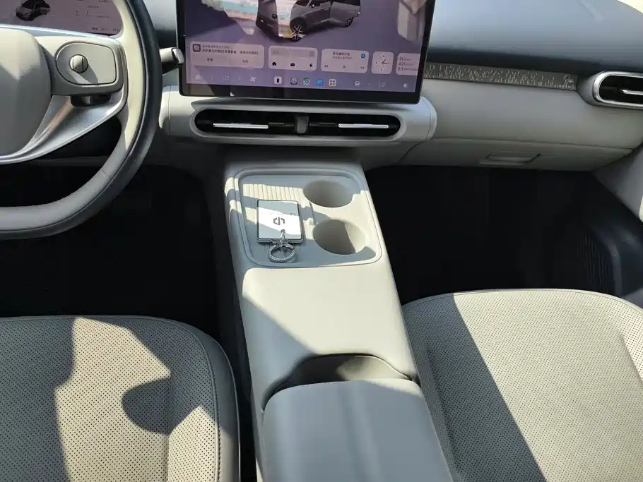 Leapmotor Leapmotor A10 — миниатюра 16