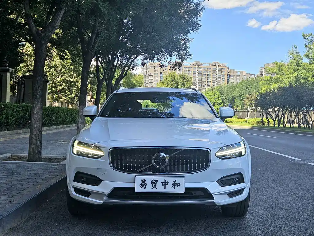 Volvo V90 — миниатюра 4