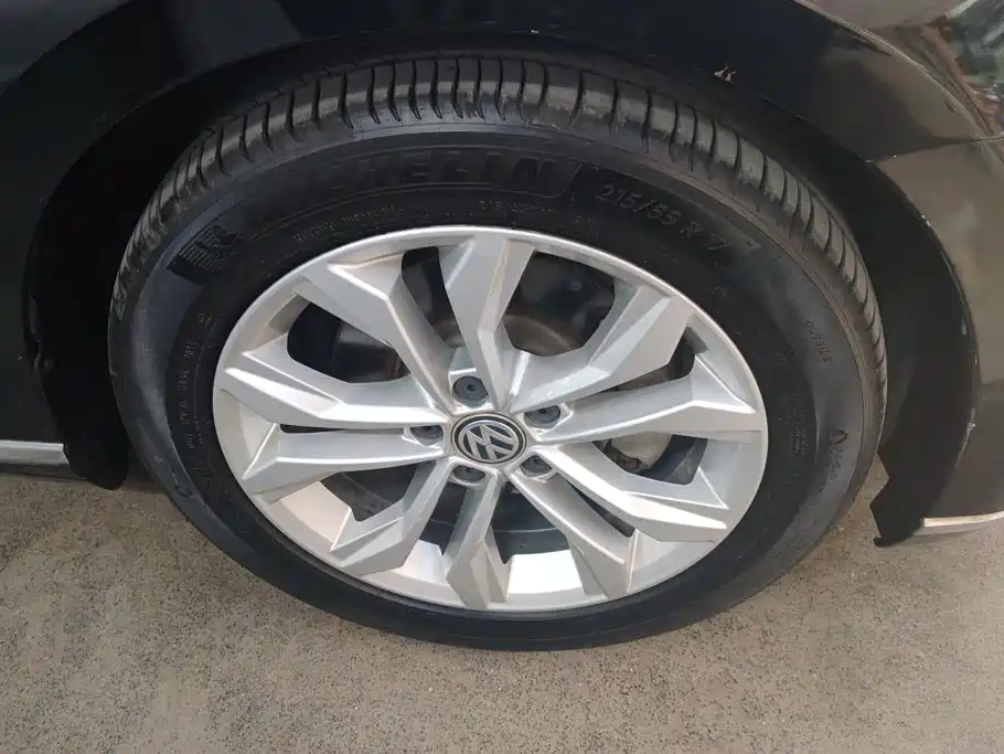 Volkswagen Magotan — миниатюра 6