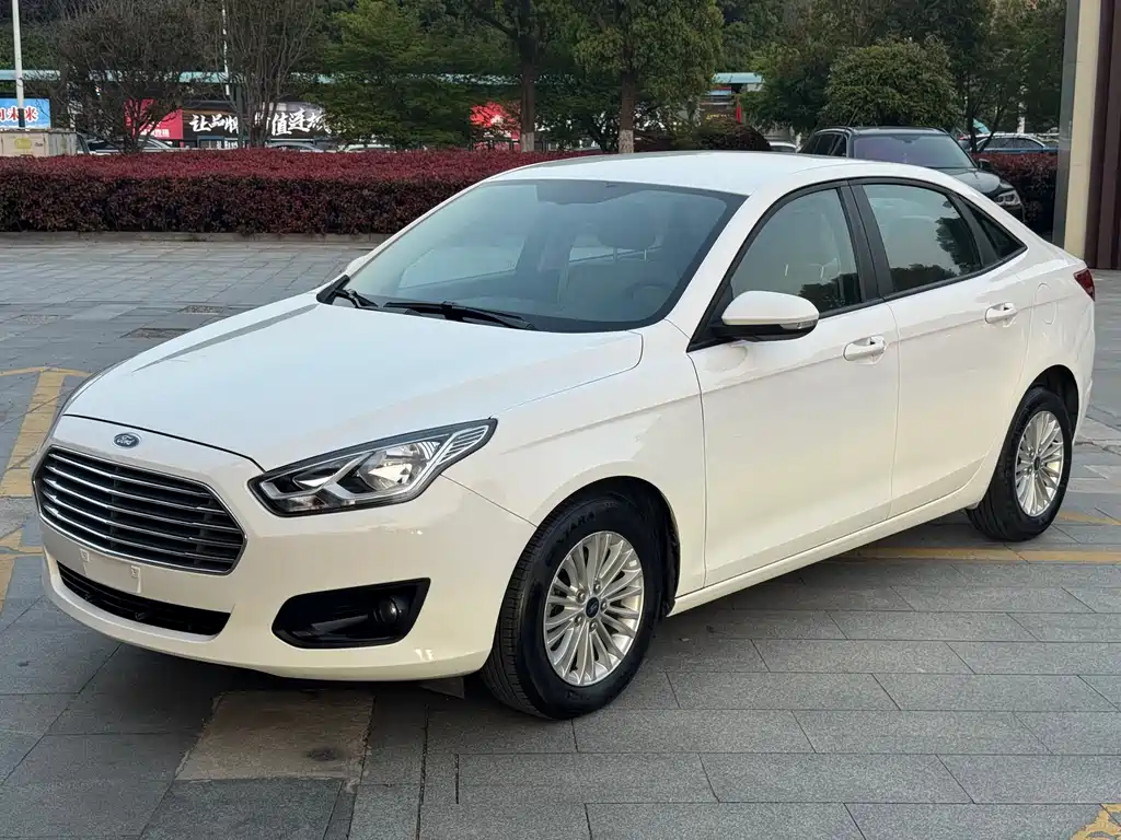 Ford Escort 2016