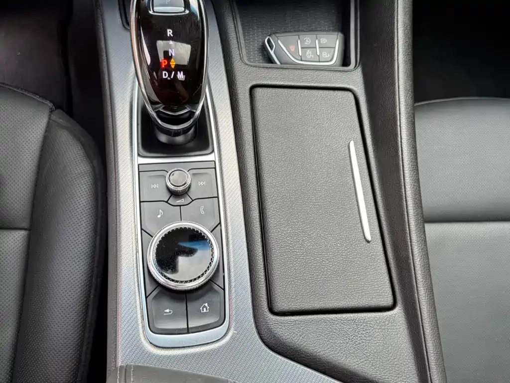 Cadillac CT5 — миниатюра 18