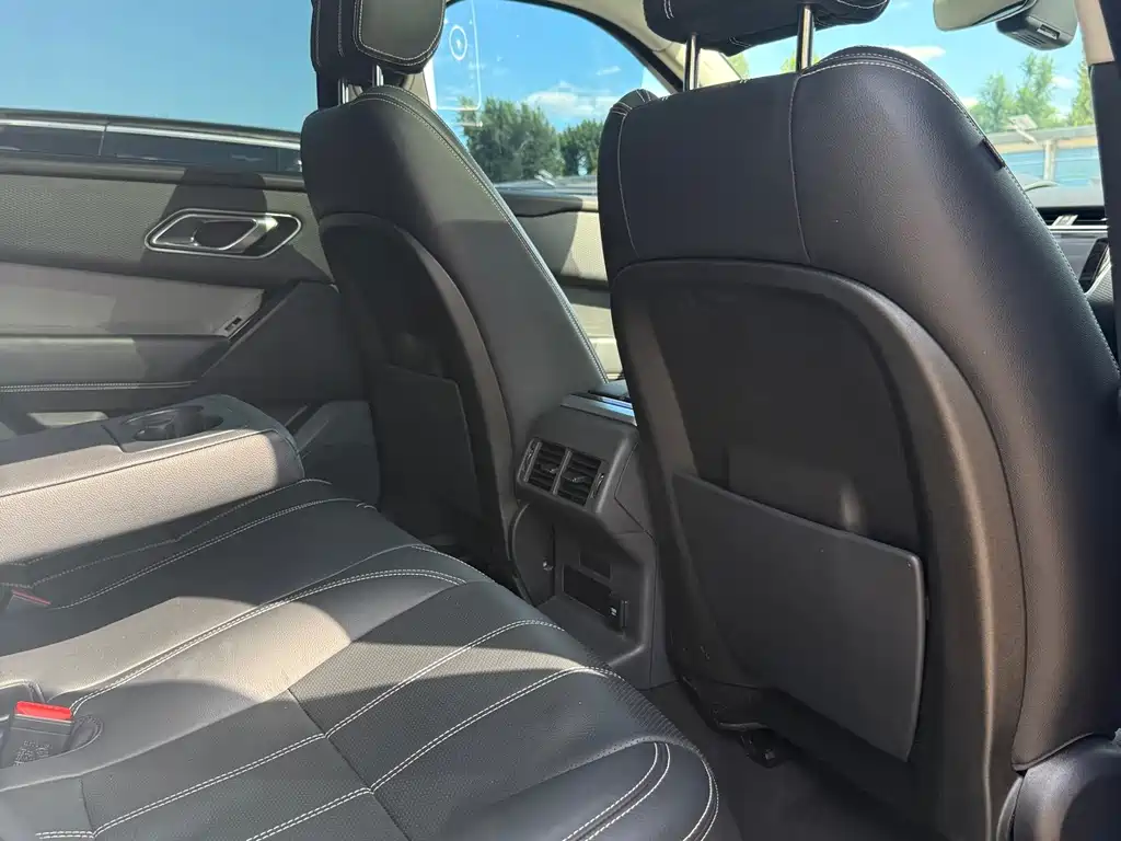 Land Rover Velar — миниатюра 17