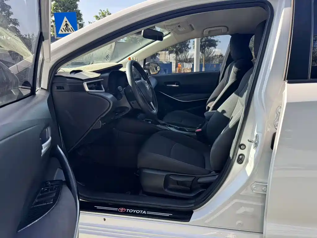 Toyota Corolla — миниатюра 11