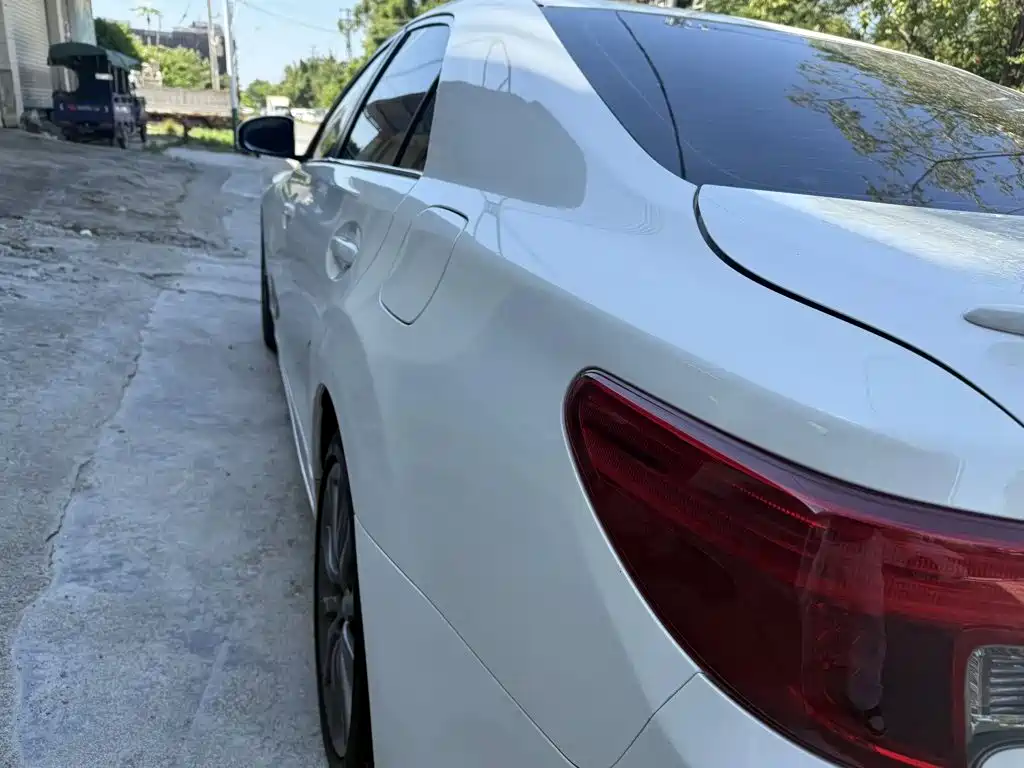 Toyota Reiz — миниатюра 6