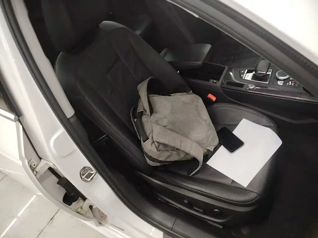 Audi A4L — миниатюра 25