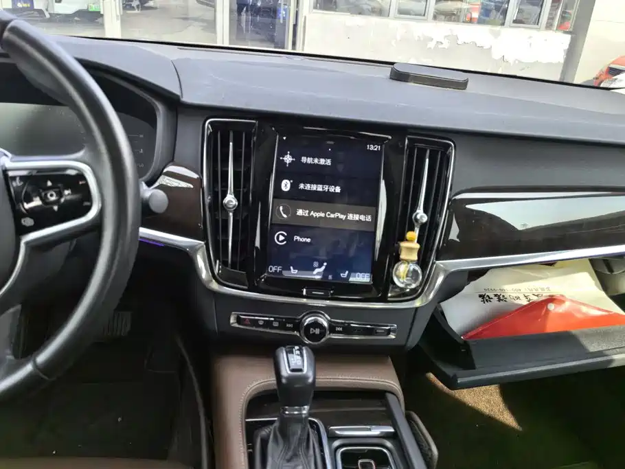 Volvo S90 — миниатюра 13