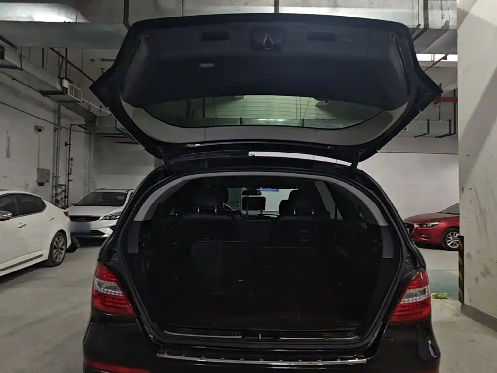 Mercedes-Benz R-Class — миниатюра 10