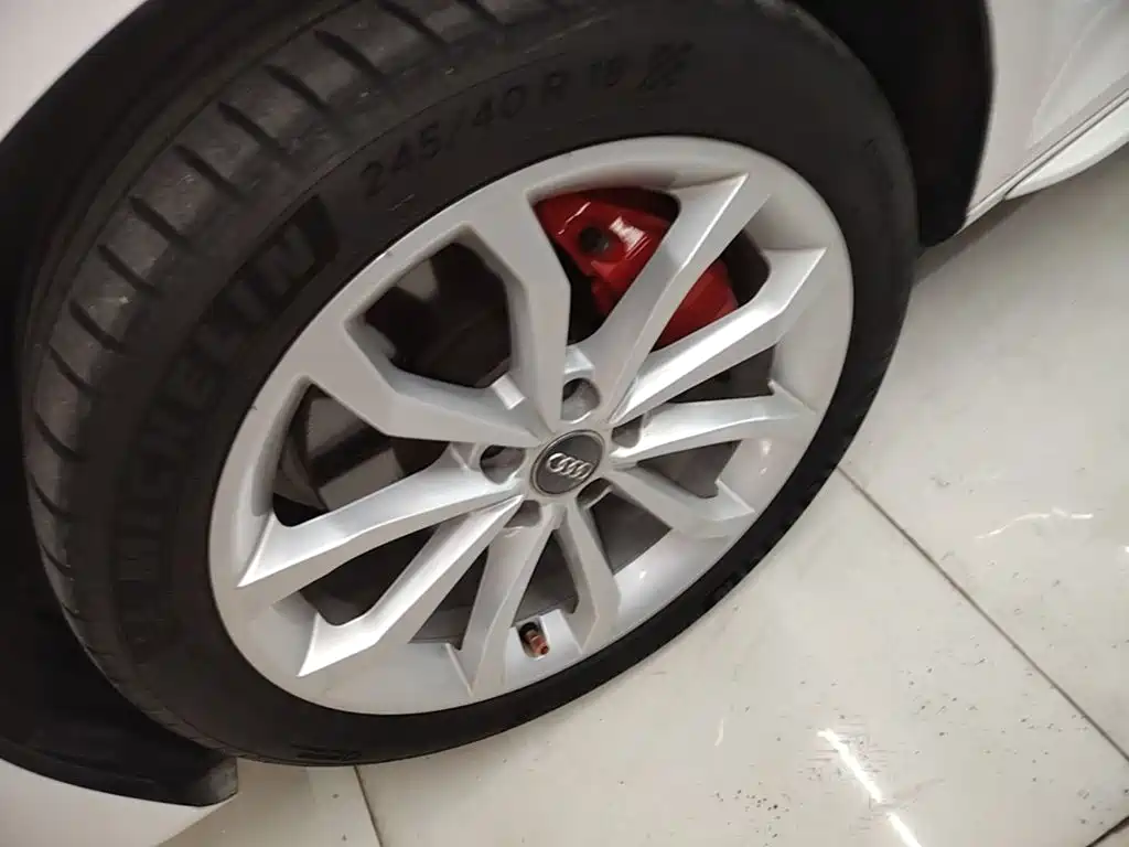 Audi A4L — миниатюра 23